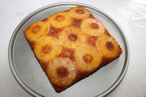 Pineapple cake
